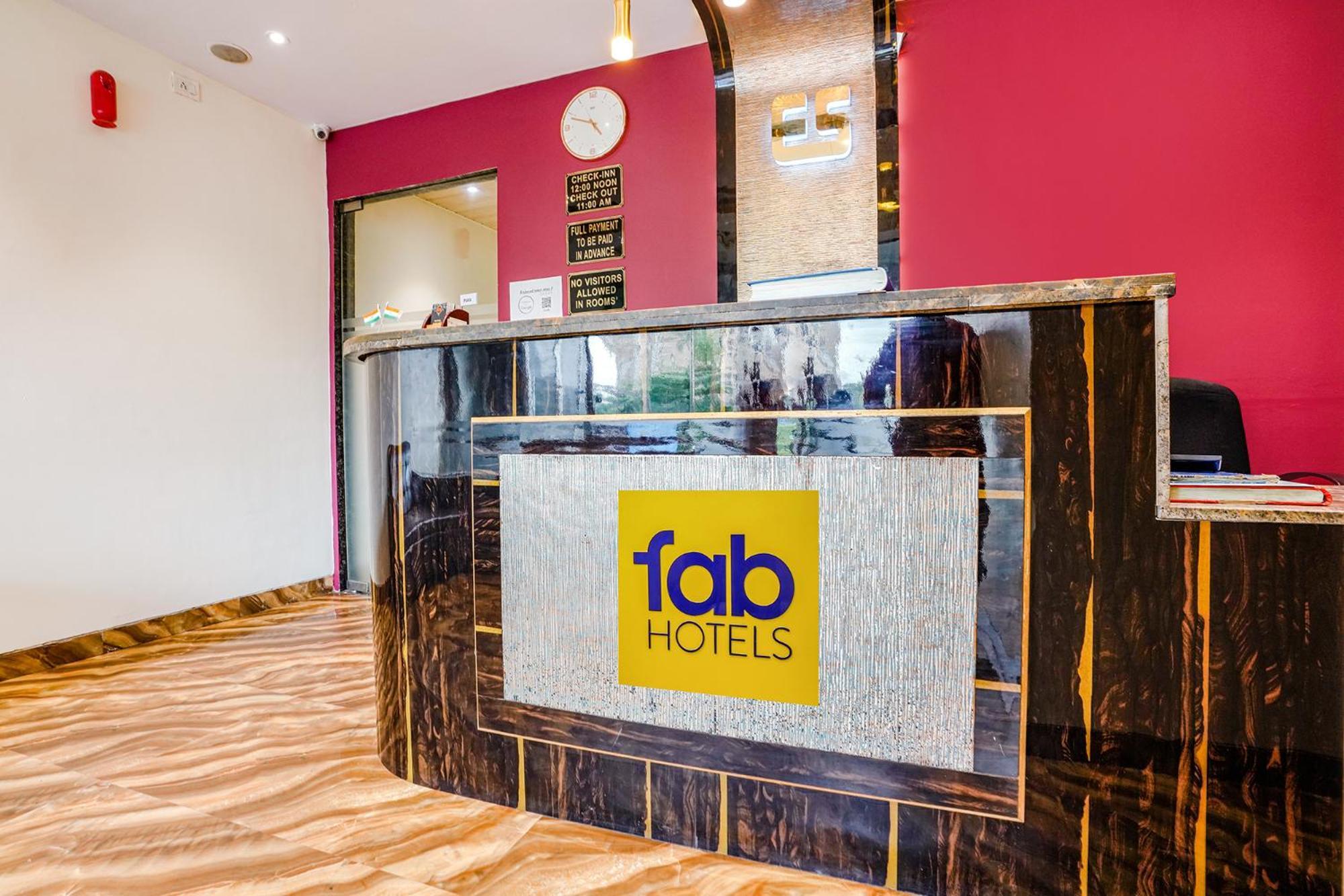 Fabexpress Embassy Suites - Nr Bkc Мумбаї Екстер'єр фото